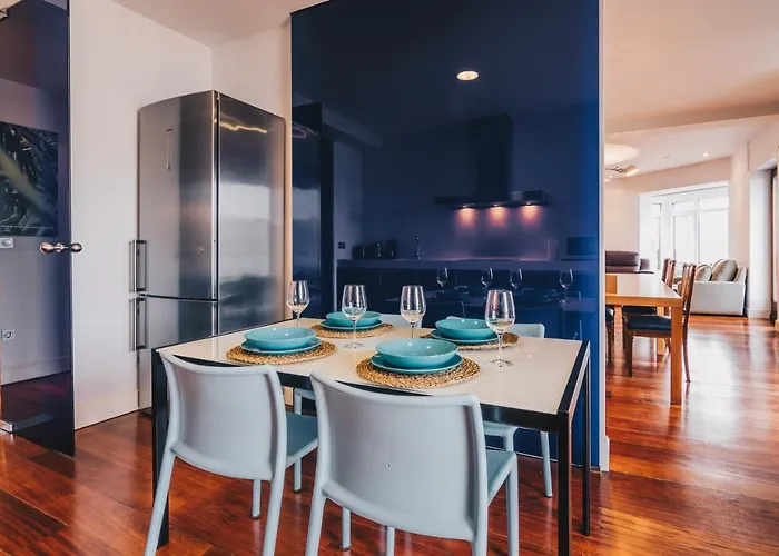 Alderdi Eder By People San Sebastián