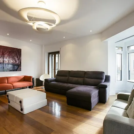 Alderdi Eder By People * San Sebastián