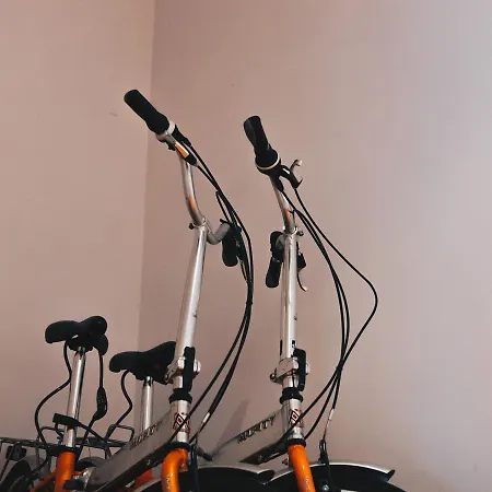 Alderdi Eder By People Сан-Себастьян