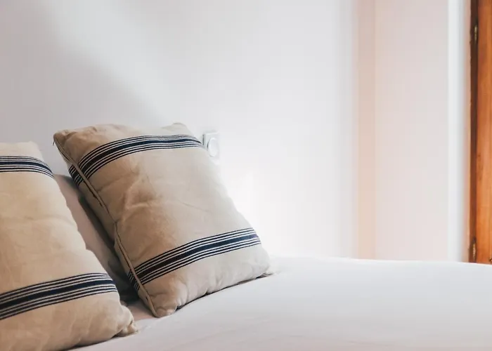 Alderdi Eder By People Сан-Себастьян