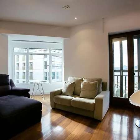 Alderdi Eder By People * San Sebastián