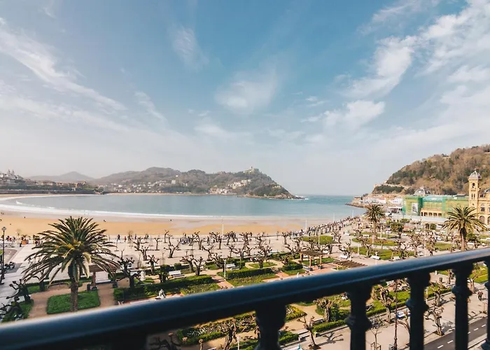 Alderdi Eder By People * San Sebastian